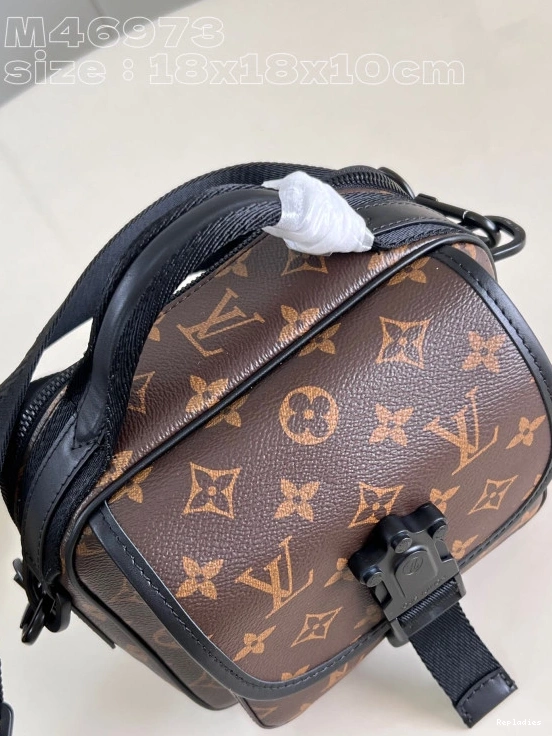Cheap VUITTON LOUIS Messenger-18*18*10CM Trail 0807